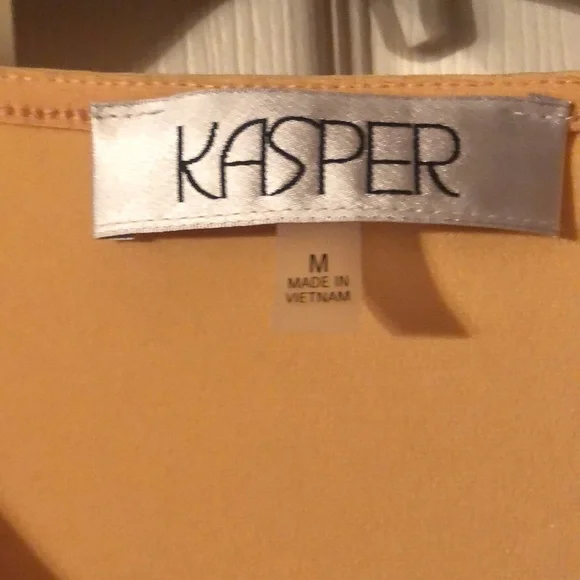 Kasper -Medium Twist Neck Gold/ Mustard- Sleeveless Blouse - Picture 3 of 6